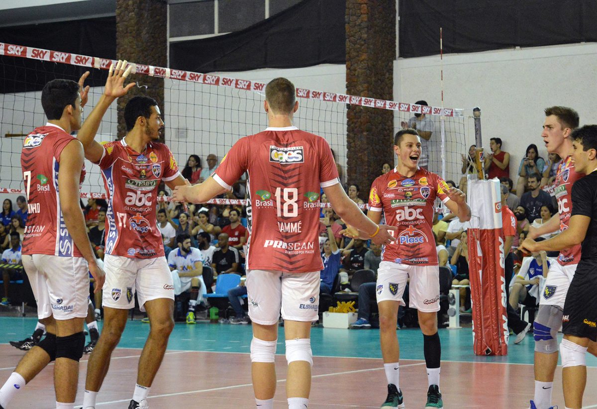 JF Vôlei promove competição escolar para meninos nascidos a partir de 2004