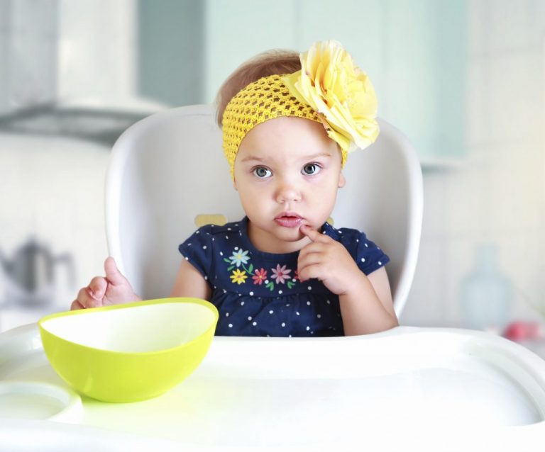 Bebê sem fazer cocô até que ponto é normal? Melpoejo